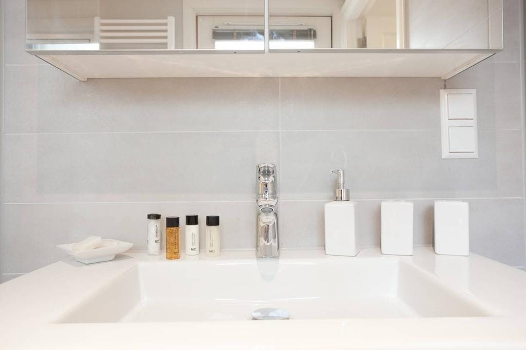 Photo 22 of Noordeinde 75-B