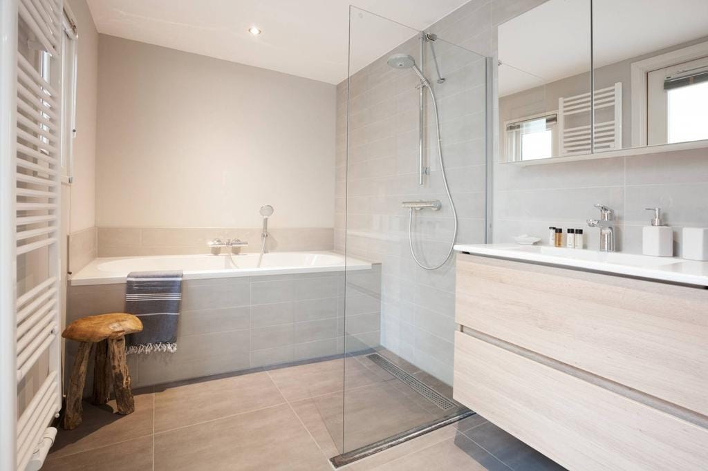 Photo 21 of Noordeinde 75-B