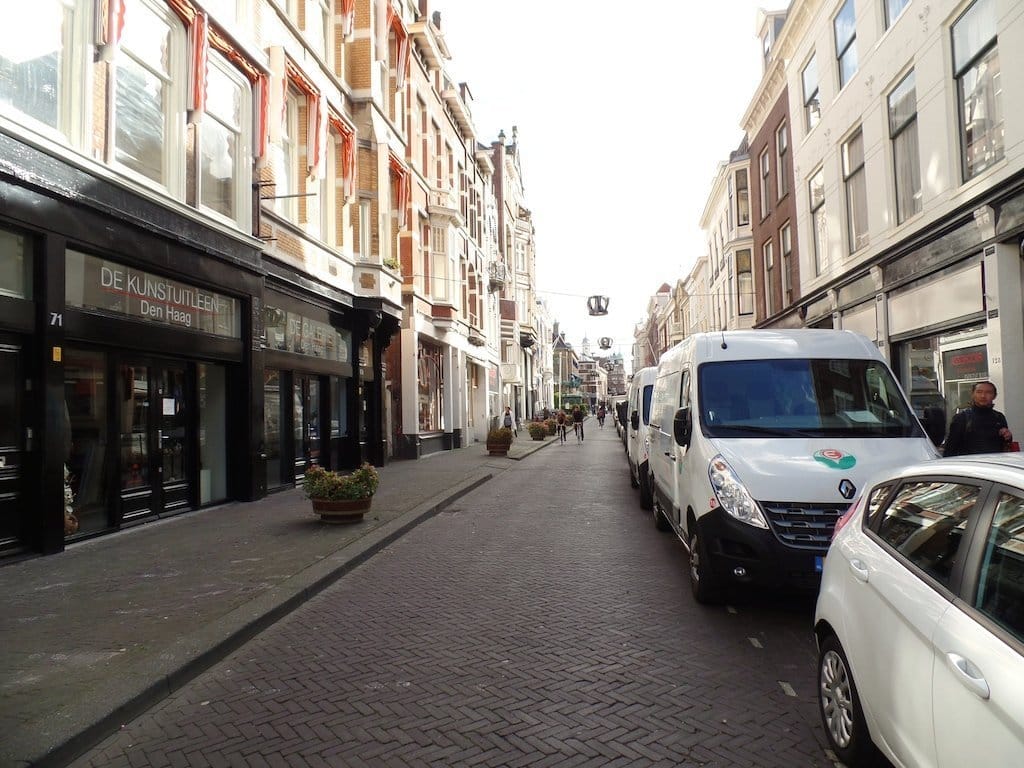 Photo 32 of Noordeinde 75-B