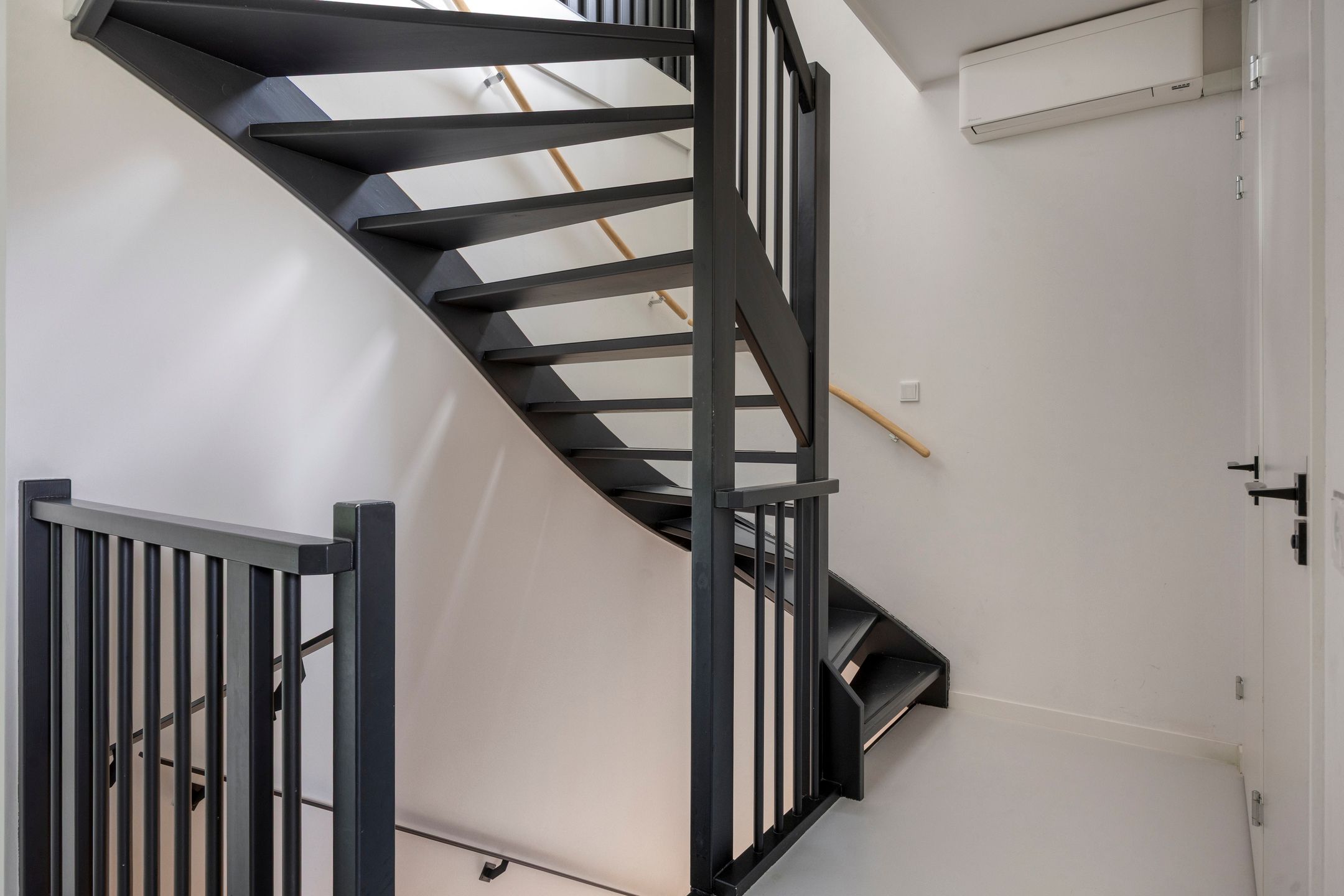 Spacious Semi-Detached Home with Large Garden in Child-Friendly Hattem Neighborhood — 24