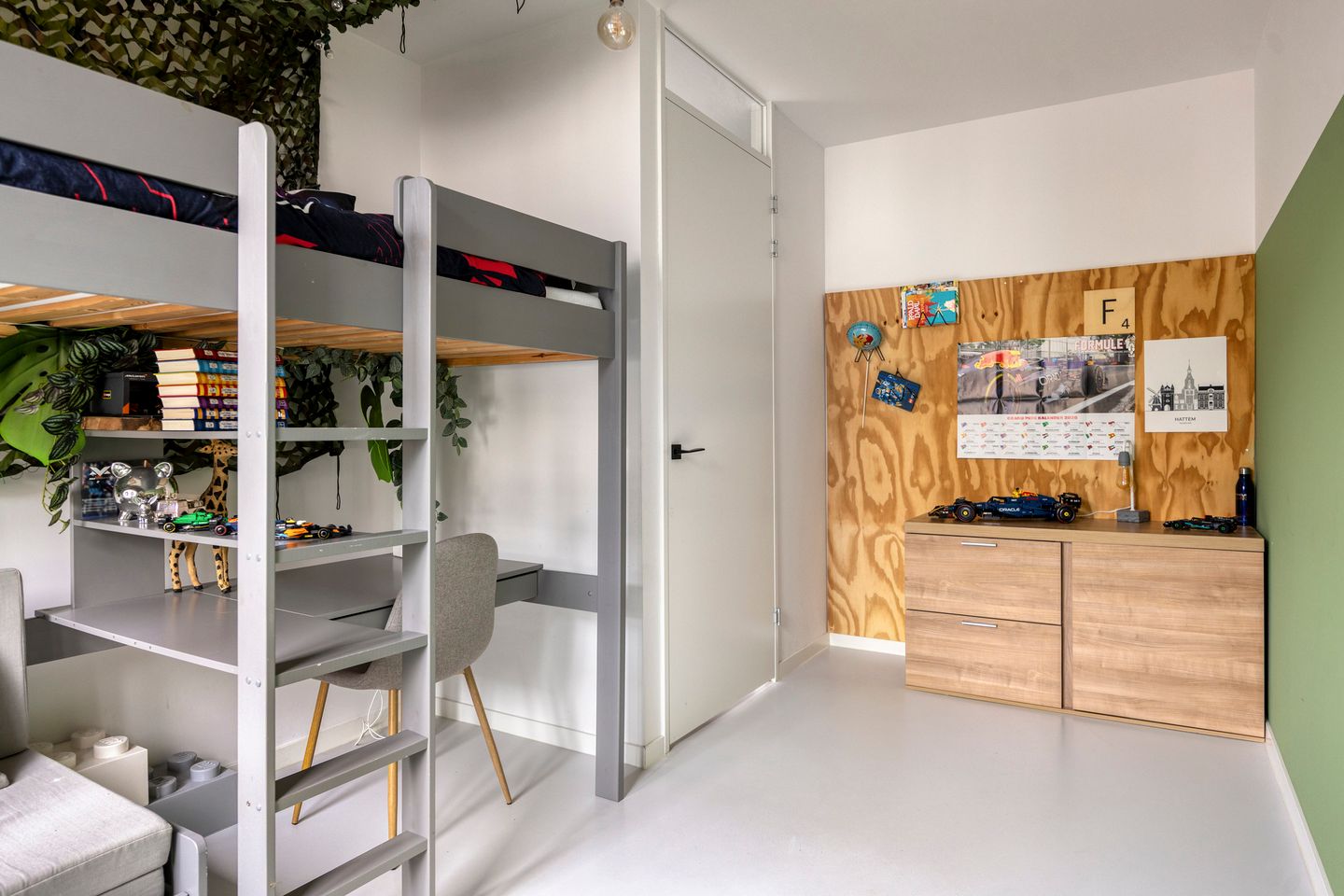 Spacious Semi-Detached Home with Large Garden in Child-Friendly Hattem Neighborhood — 29