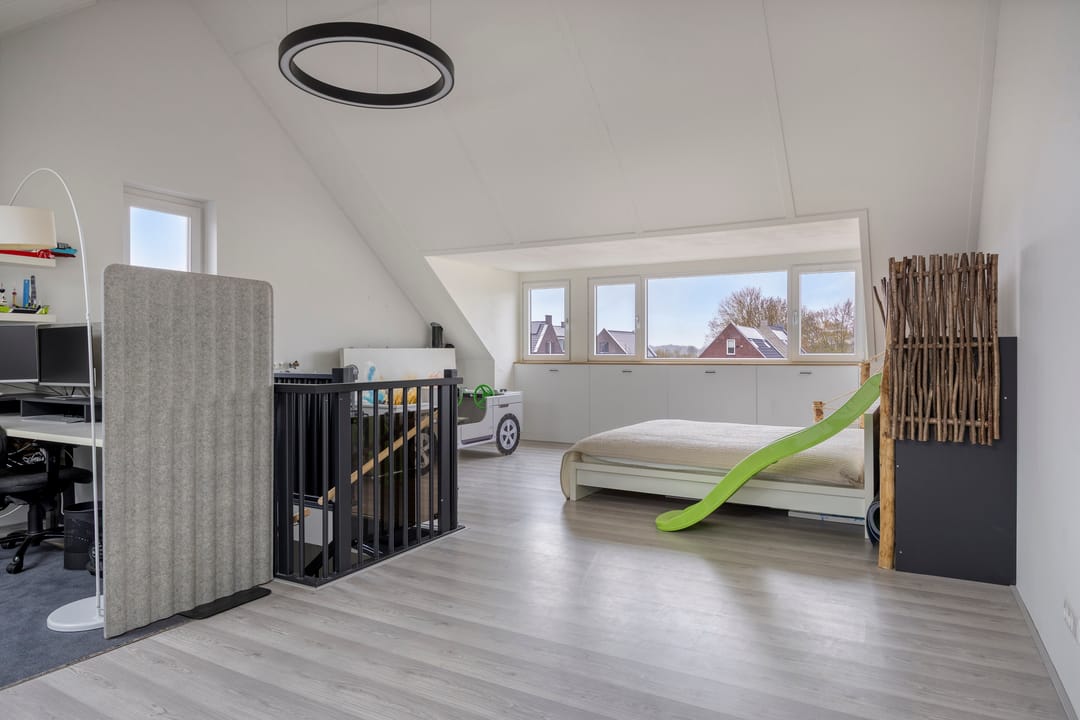 Spacious Semi-Detached Home with Large Garden in Child-Friendly Hattem Neighborhood — 32