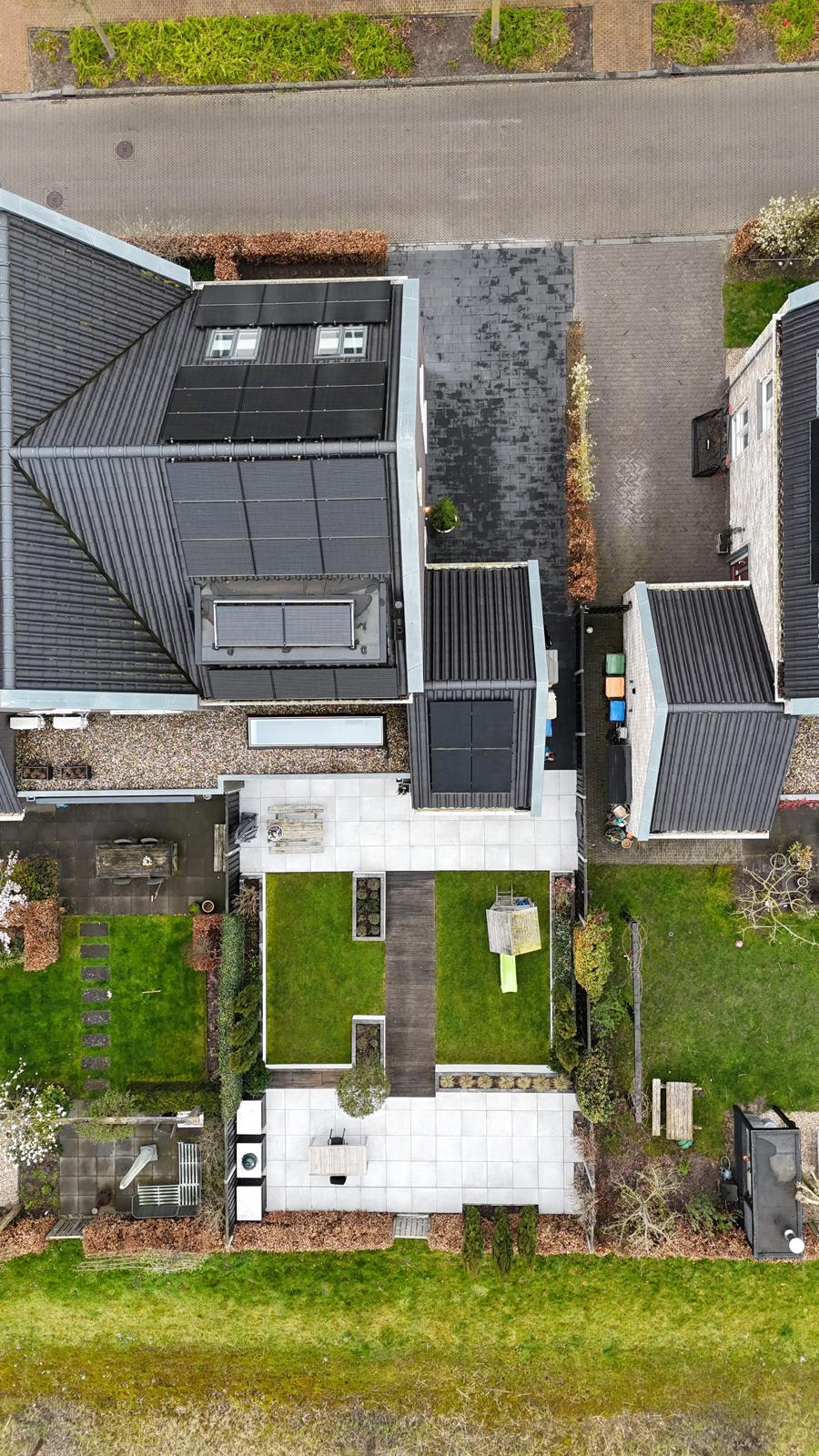 Spacious Semi-Detached Home with Large Garden in Child-Friendly Hattem Neighborhood — 45