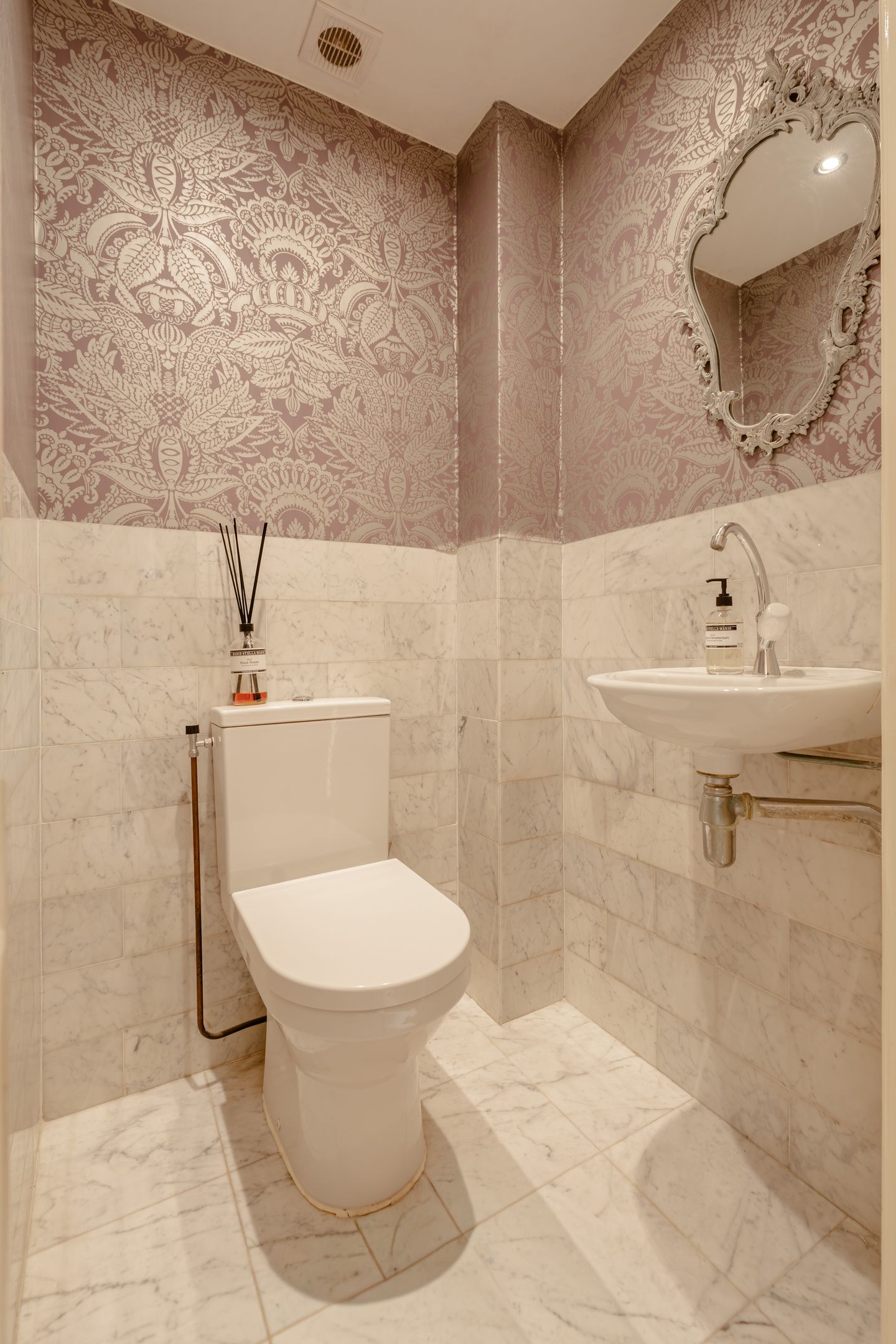 Photo 49 of Johannes Verhulststraat 189-H
