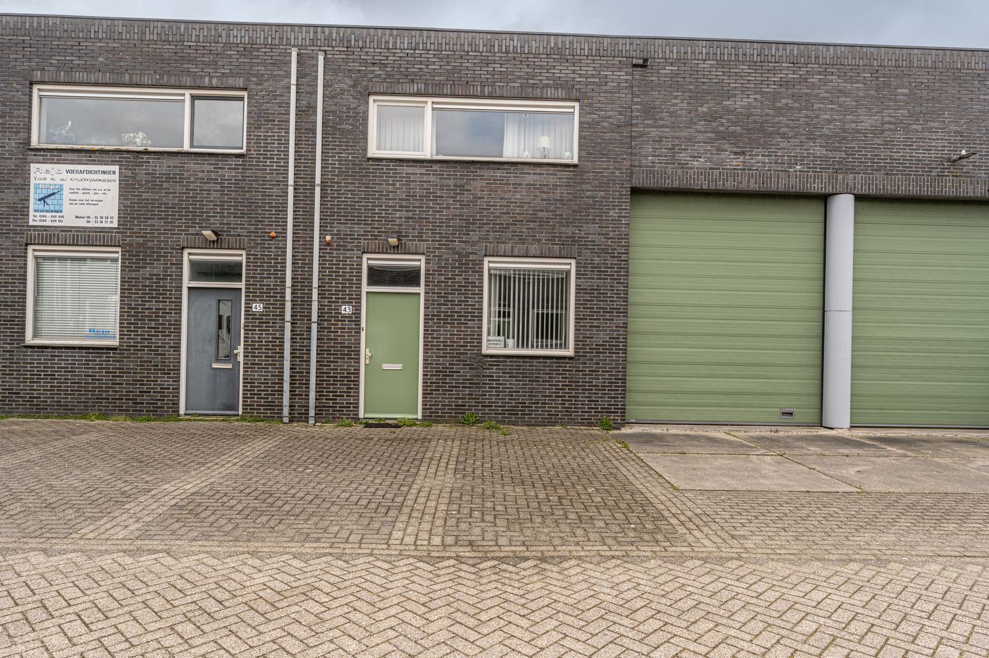 View photo 1 of Einsteinstraat 43