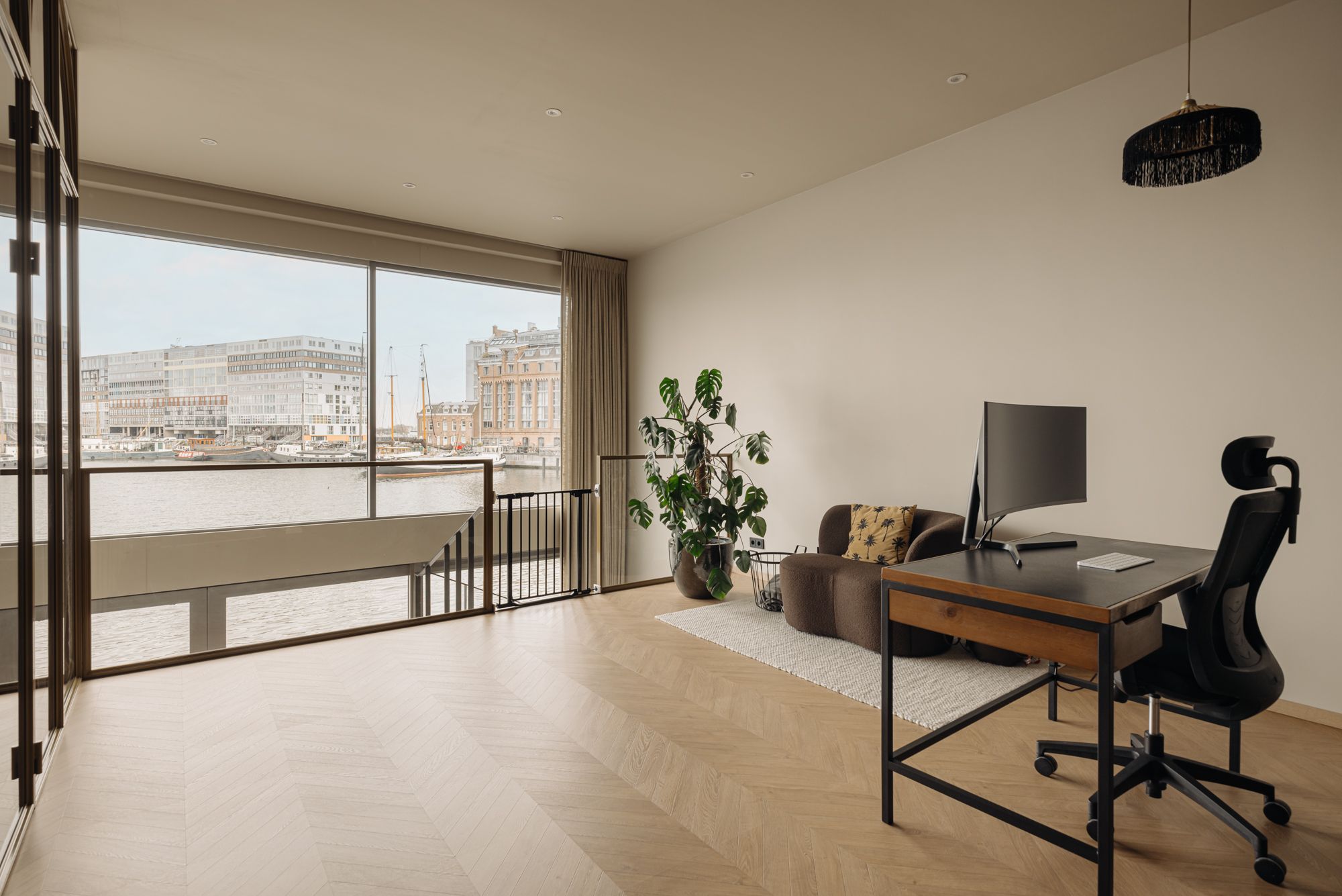 Foto 15 van Barentszplein 2-G