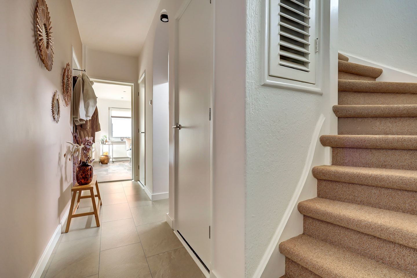 Photo 4 of Leliestraat 105