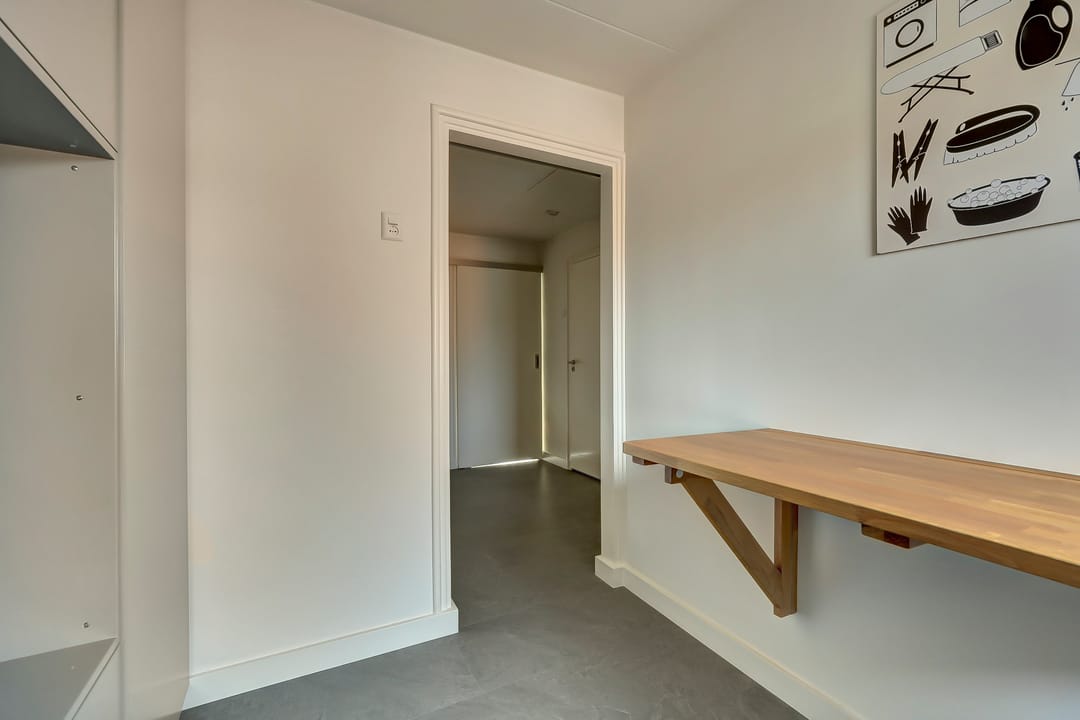 Photo 22 of Leliestraat 105