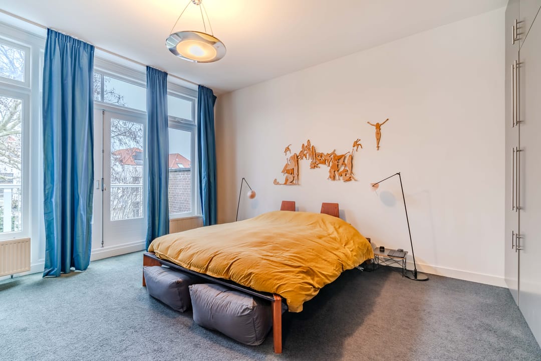 Characterful Townhouse in Zeeheldenkwartier with Mixed-Use Potential — 23