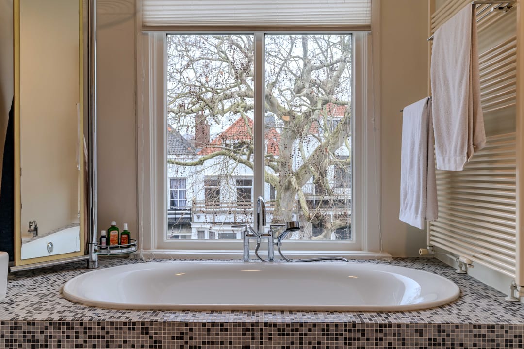 Characterful Townhouse in Zeeheldenkwartier with Mixed-Use Potential — 26