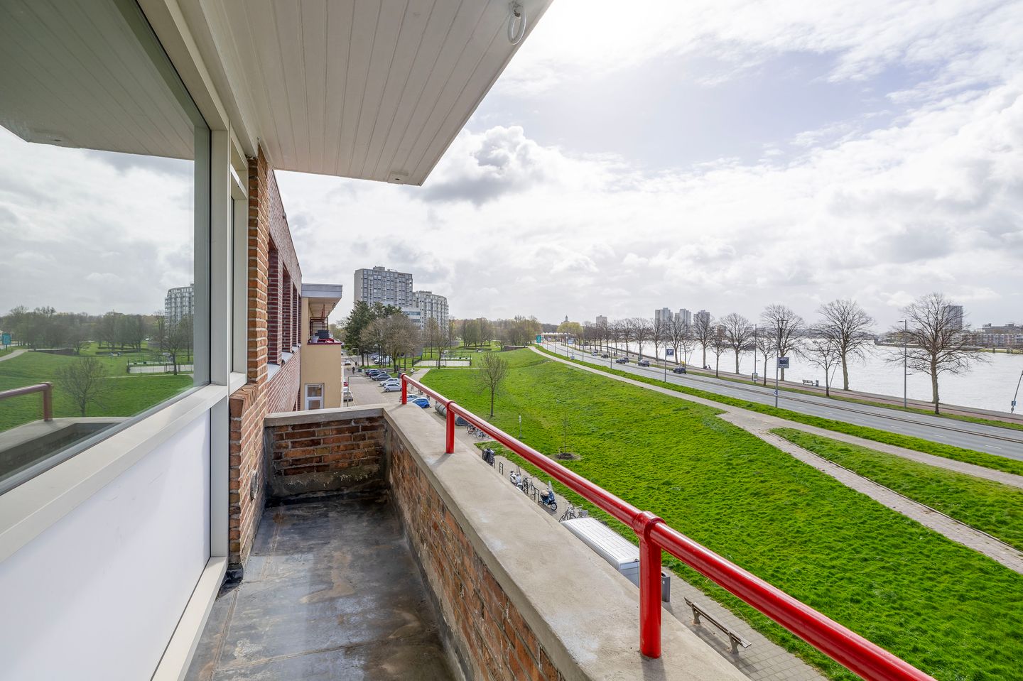 Foto 19 van Oostmaaslaan 147-B03