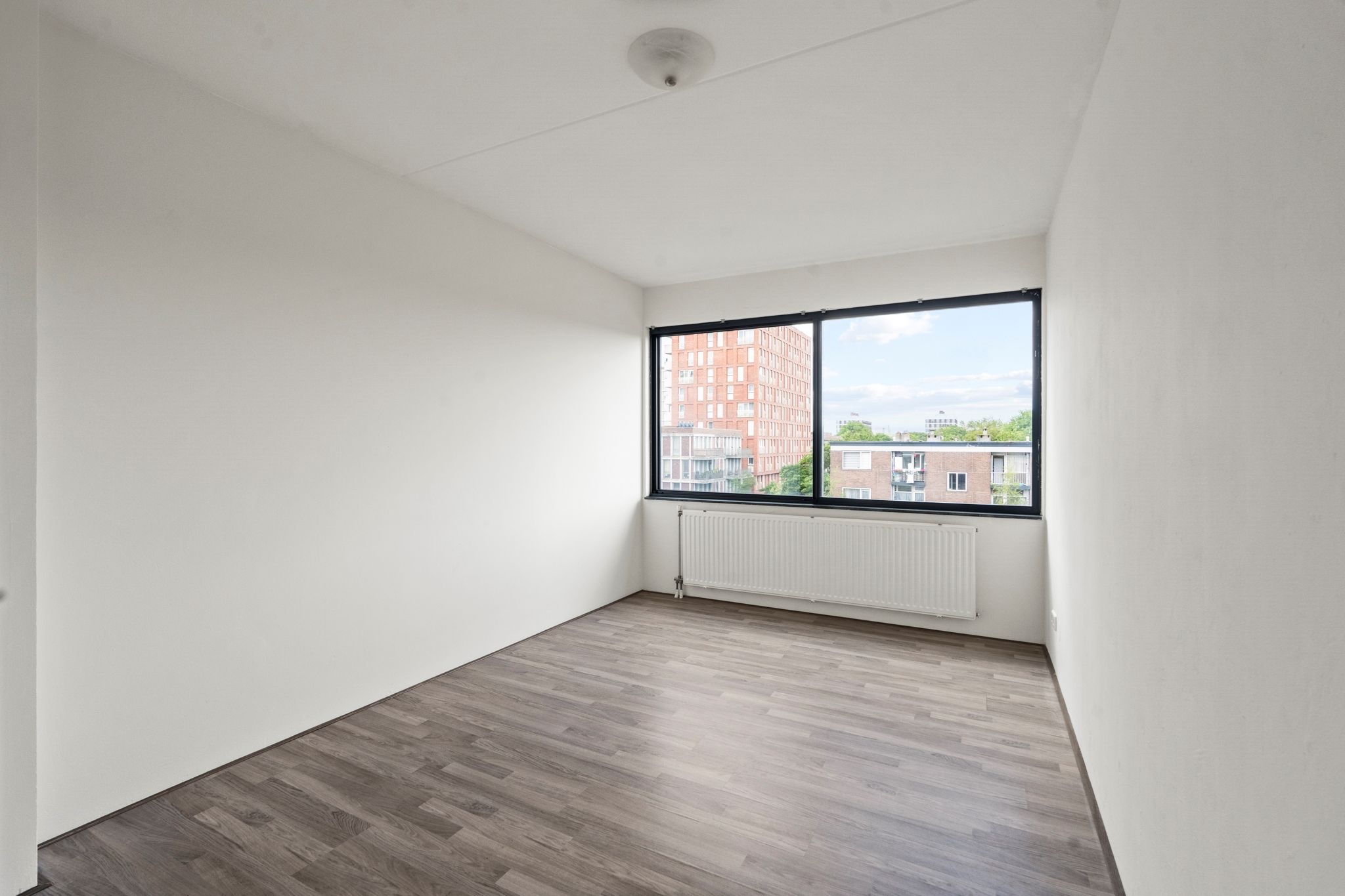 Photo 15 of Van Suchtelen van de Haarestraat 24-G