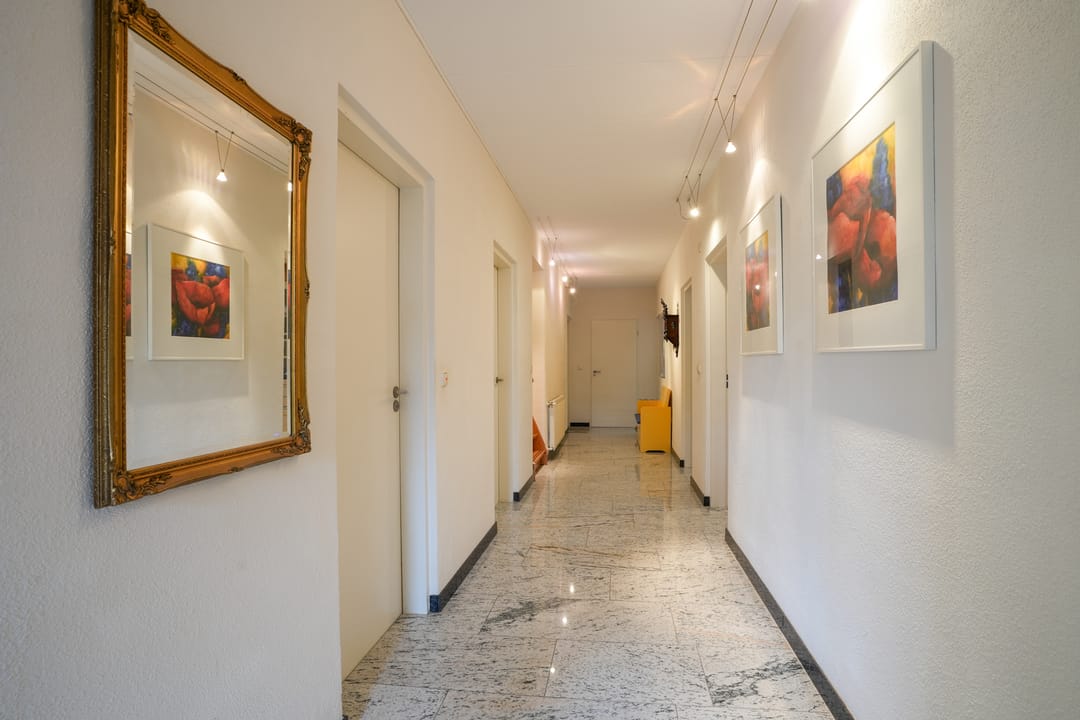 Spacious Detached Villa with Spectacular Rolling Hills Views and Serene Garden Setting — 22