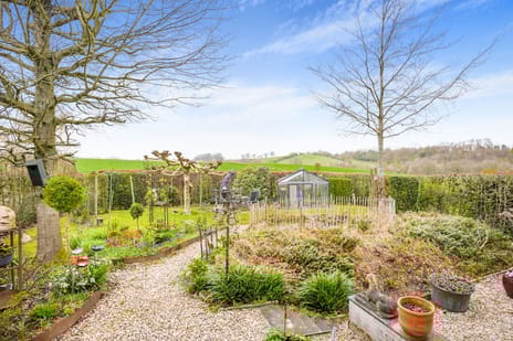 Aardaker 32 tertiary image