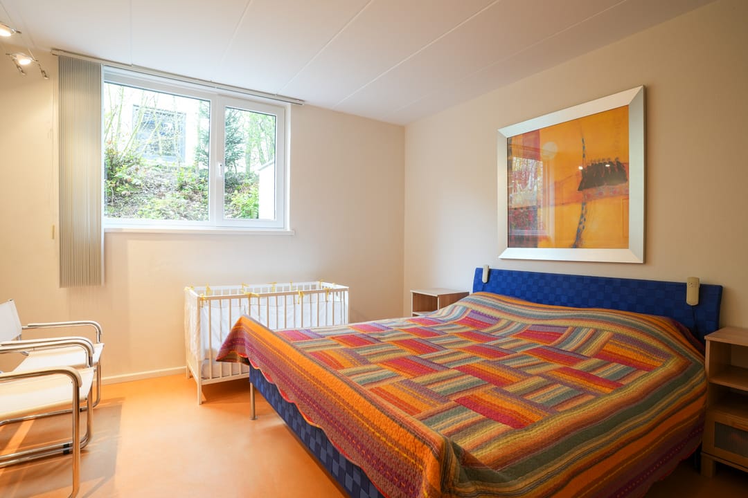 Spacious Detached Villa with Spectacular Rolling Hills Views and Serene Garden Setting — 23