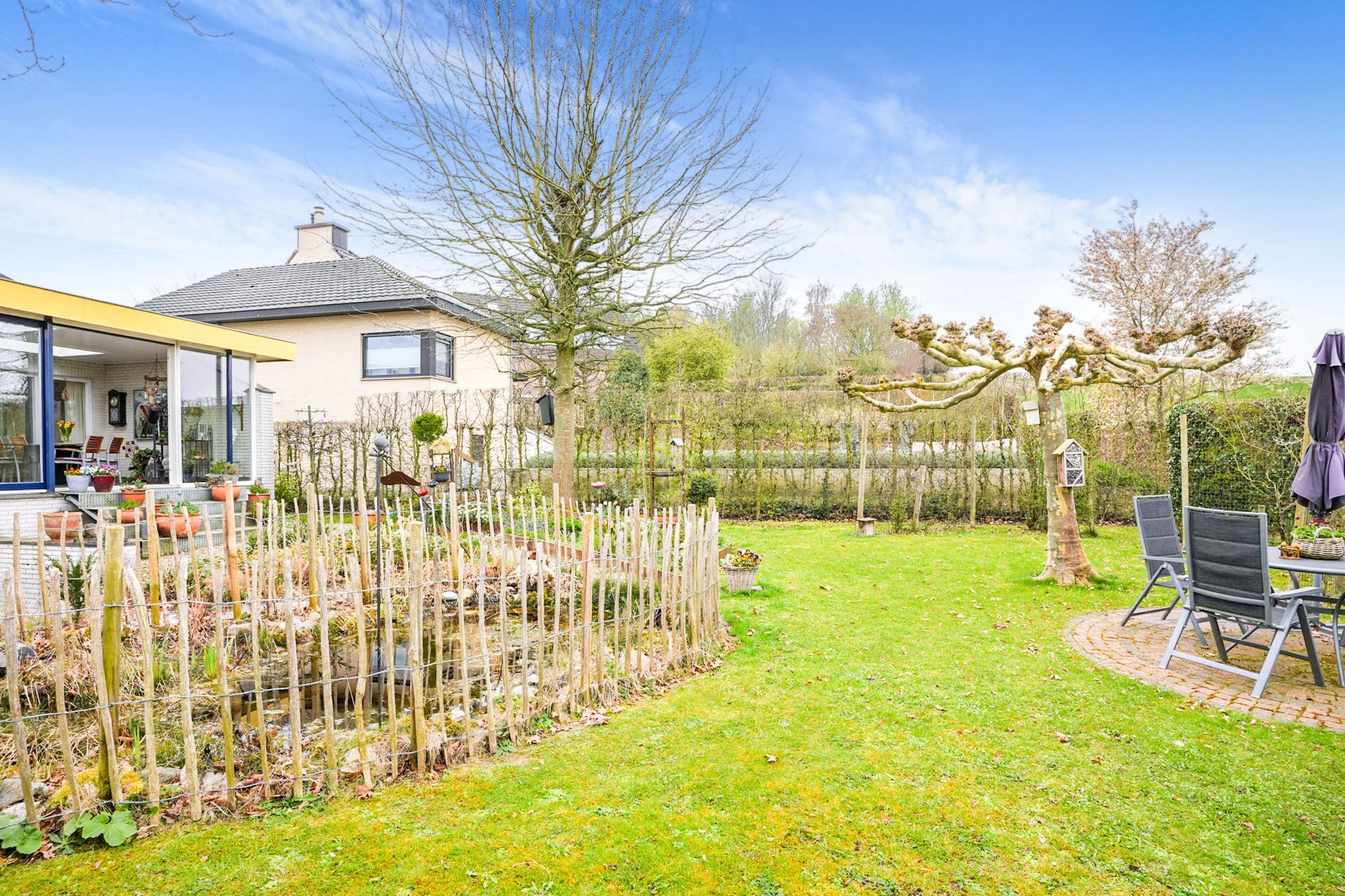 Spacious Detached Villa with Spectacular Rolling Hills Views and Serene Garden Setting — 42
