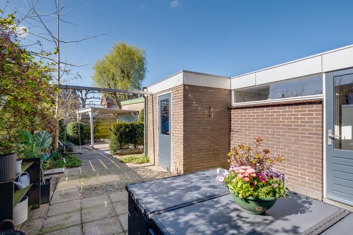 Photo 2 of Nobelstraat 27