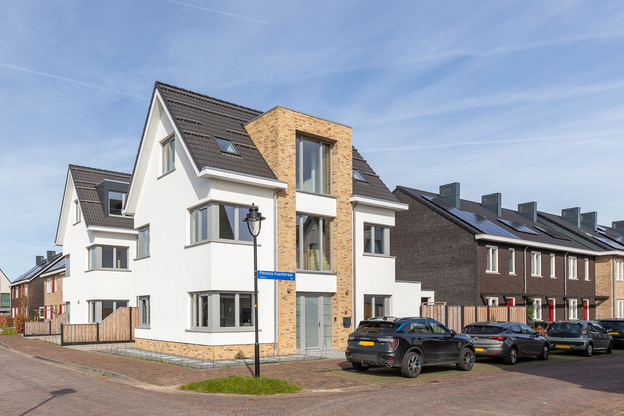 Foto 12 van John Bardeenstraat 16