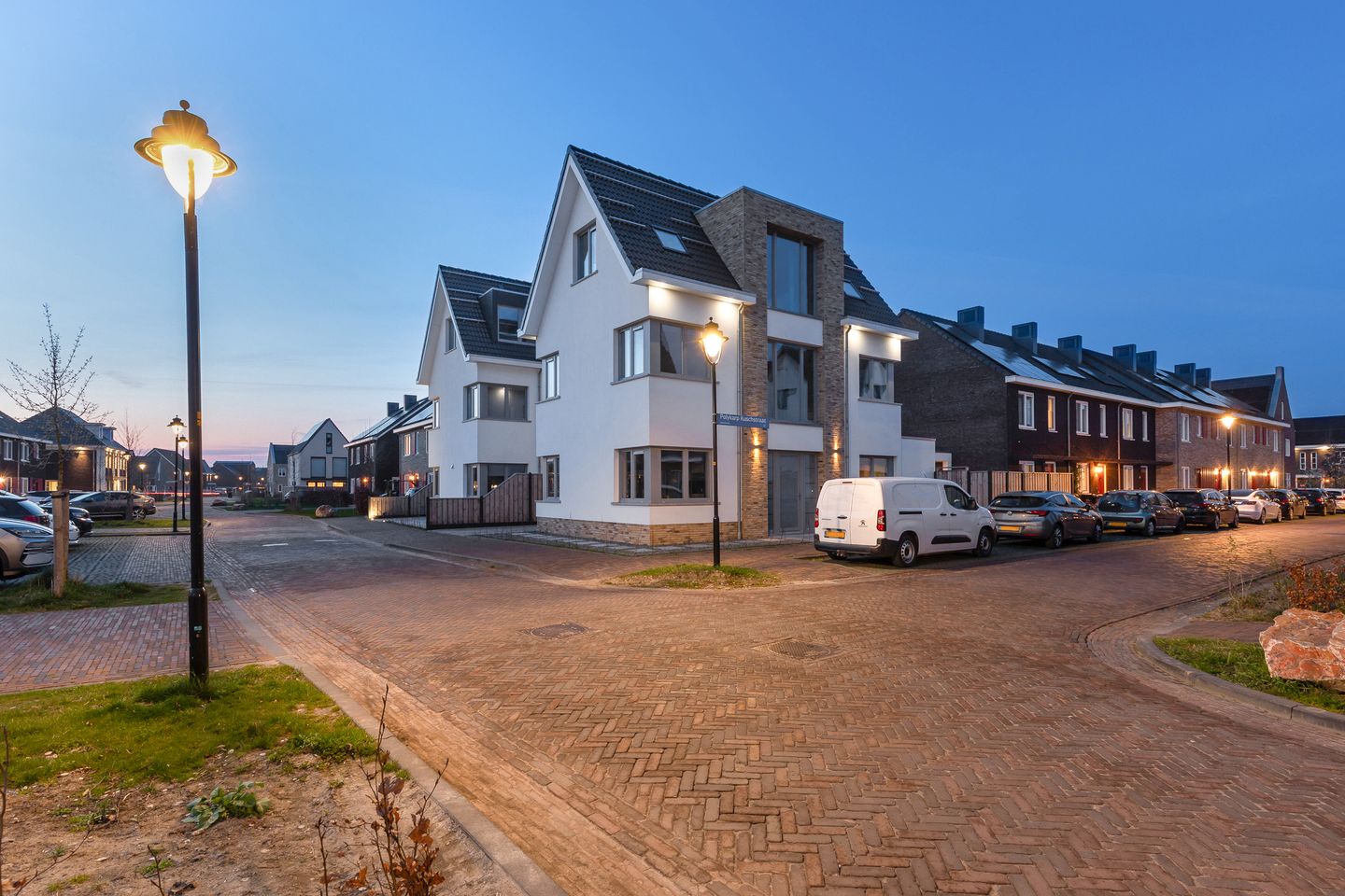 Foto 59 van John Bardeenstraat 16