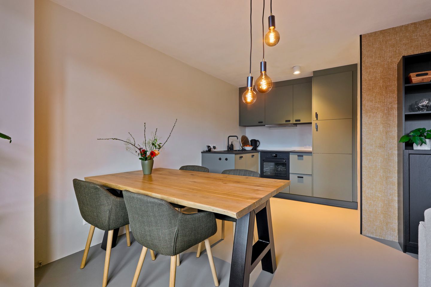 Photo 14 of Tweede Atjehstraat 3-E