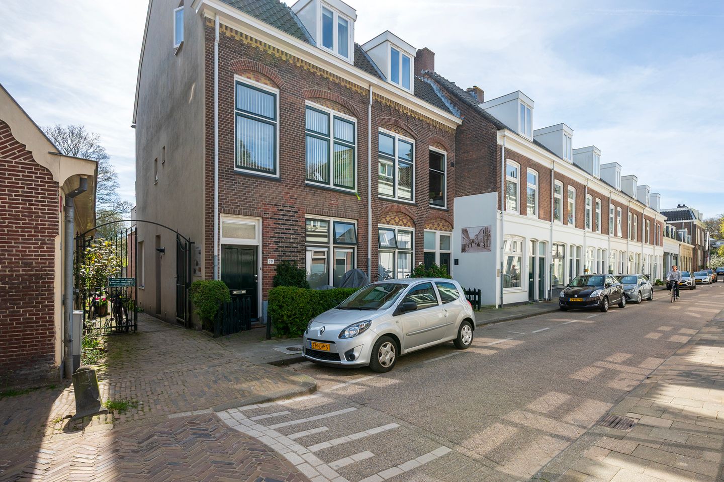 Photo 1 of Zonstraat 21-E