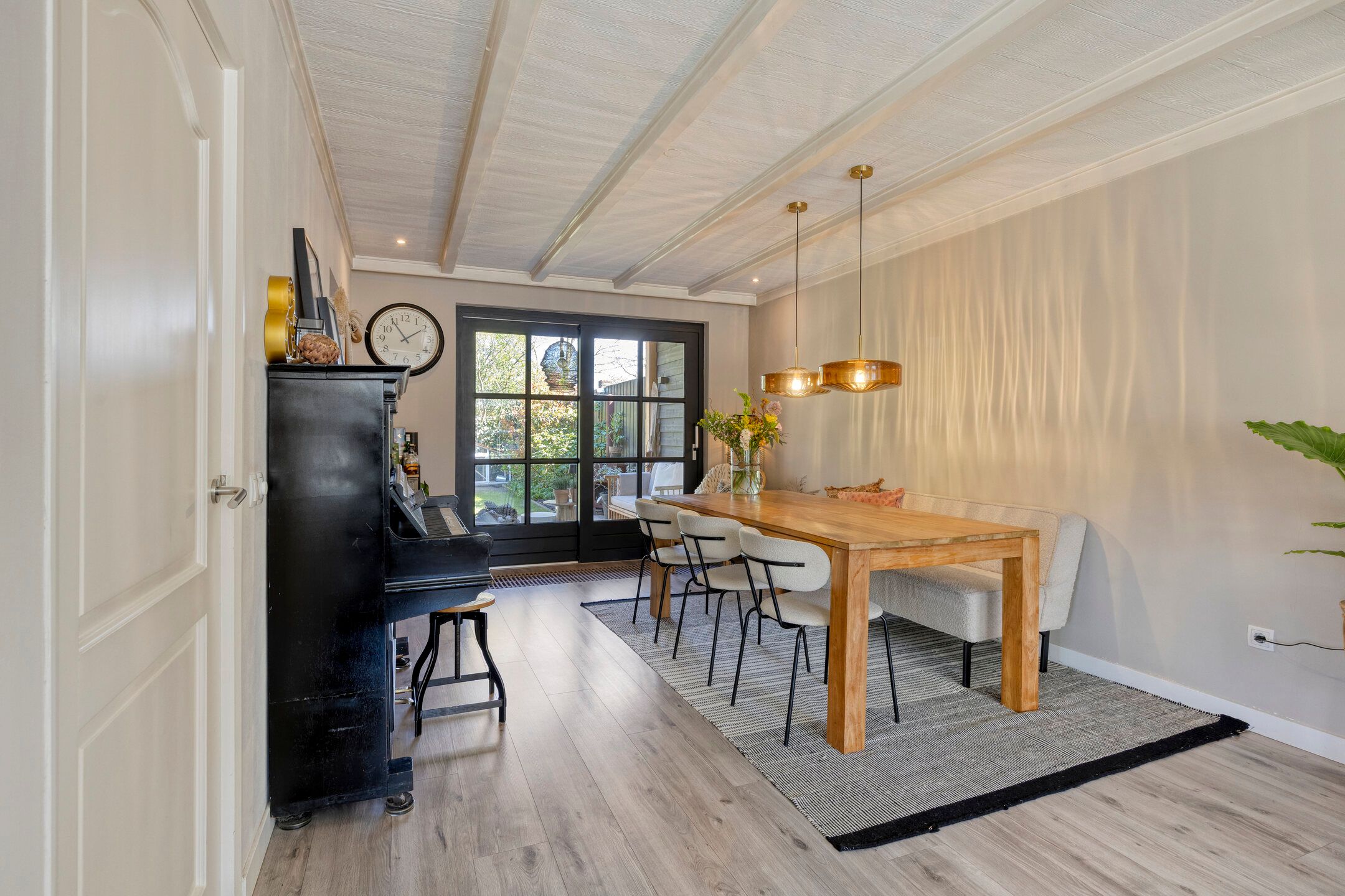 Foto 6 van Den Heuvel 14