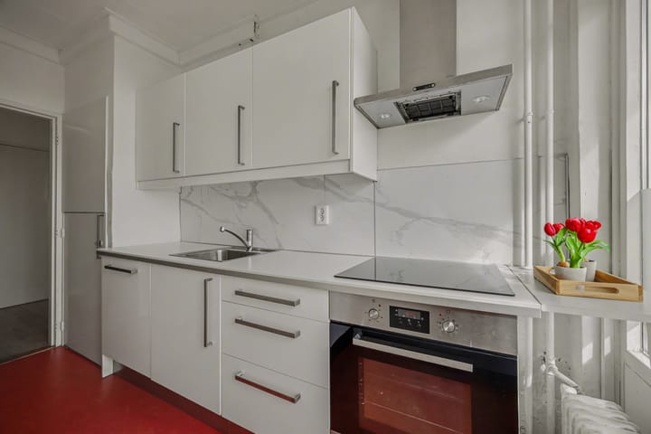 Photo 3 of Thorbeckestraat 8-2