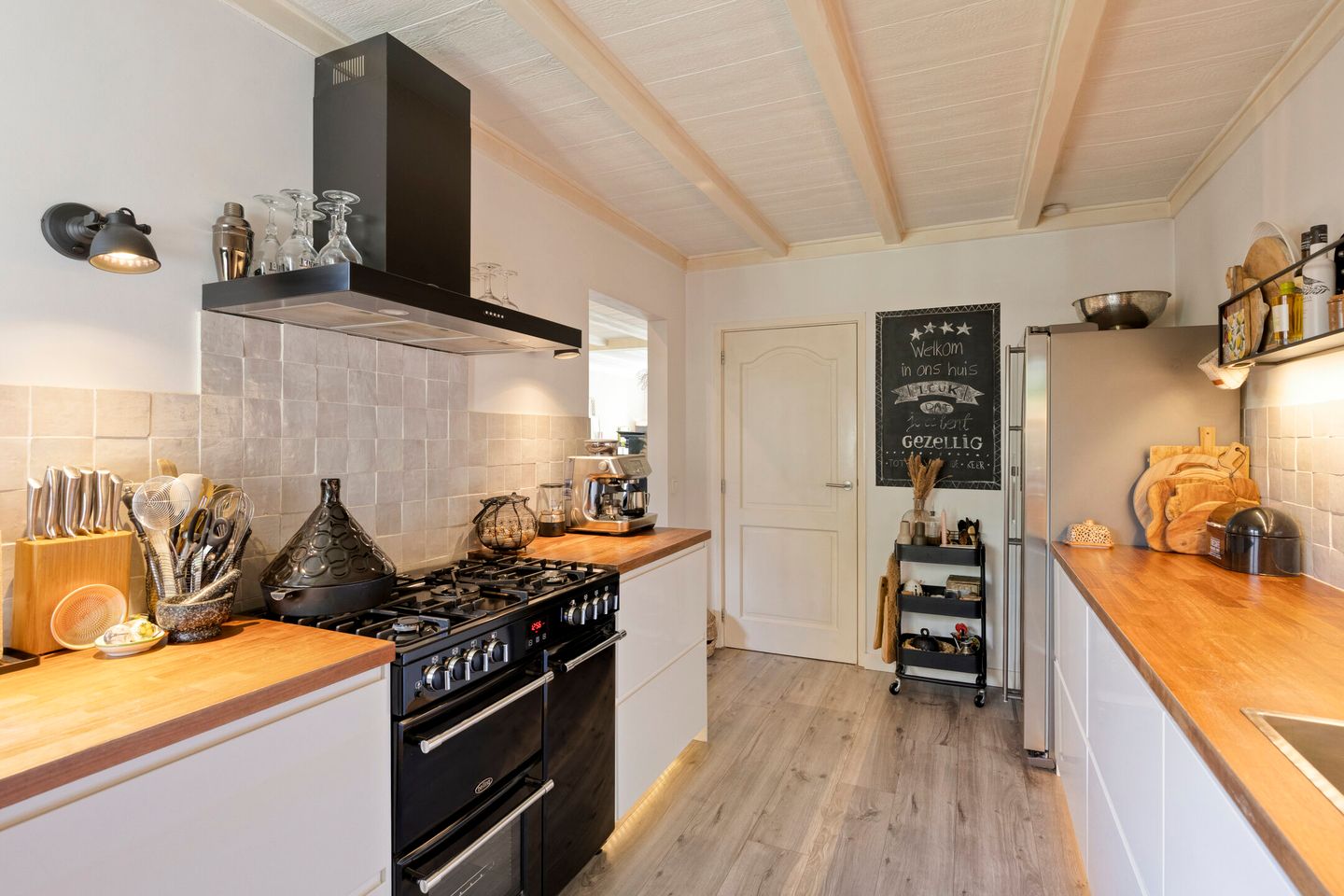 Foto 10 van Den Heuvel 14