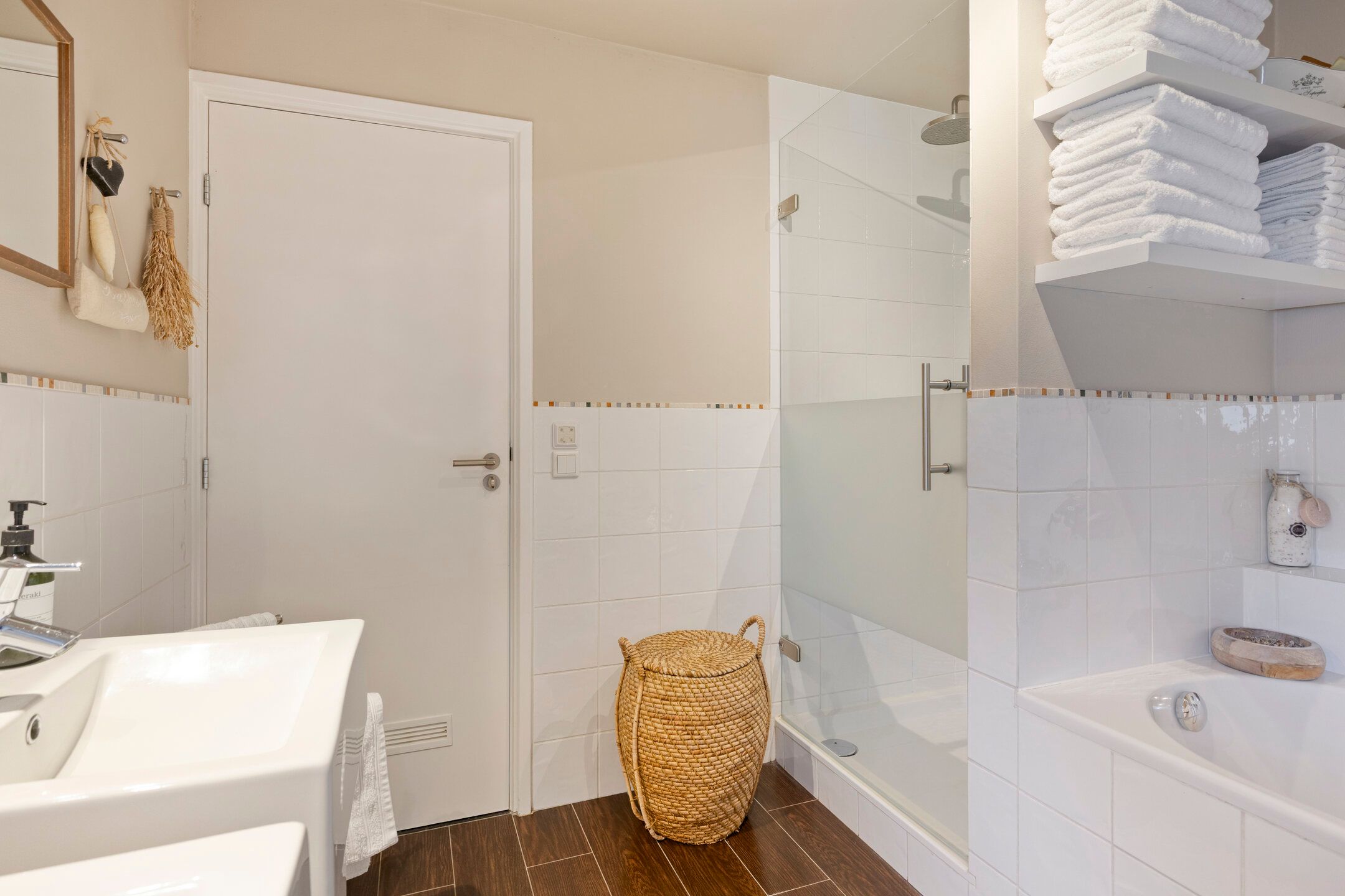 Foto 18 van Den Heuvel 14