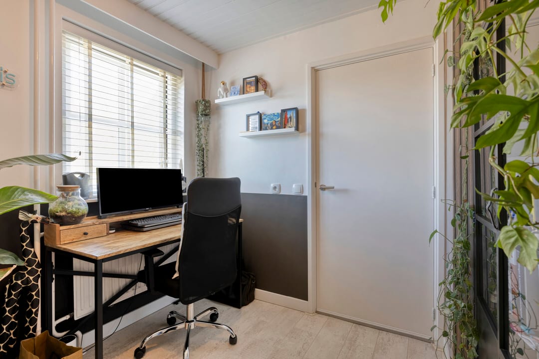 Foto 28 van Den Heuvel 14