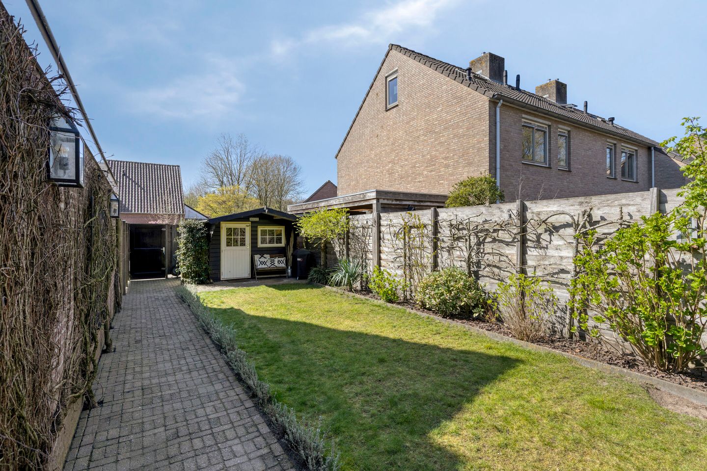 Foto 40 van Den Heuvel 14