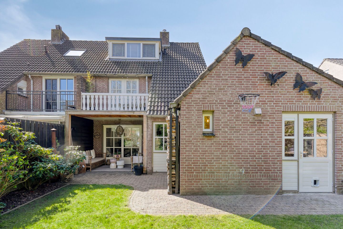 Foto 34 van Den Heuvel 14