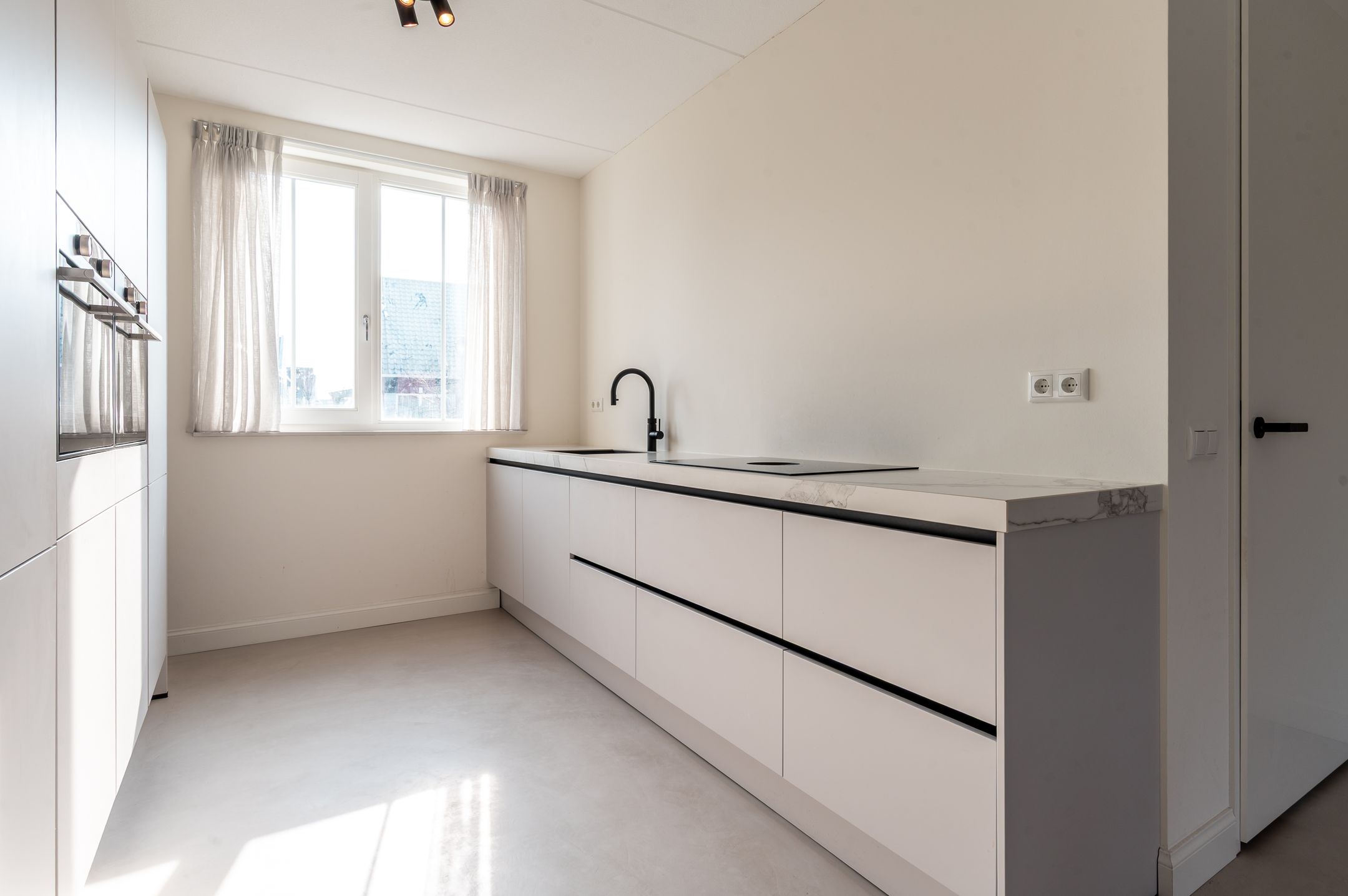 Foto 12 van Robert Hofstadterstraat 7