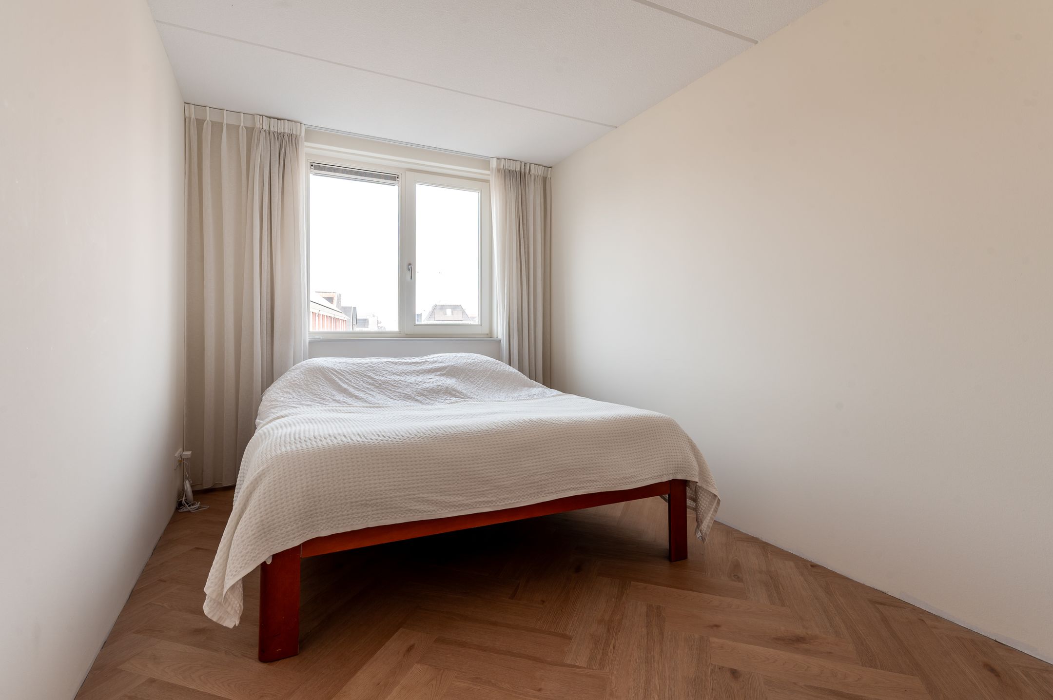 Foto 15 van Robert Hofstadterstraat 7