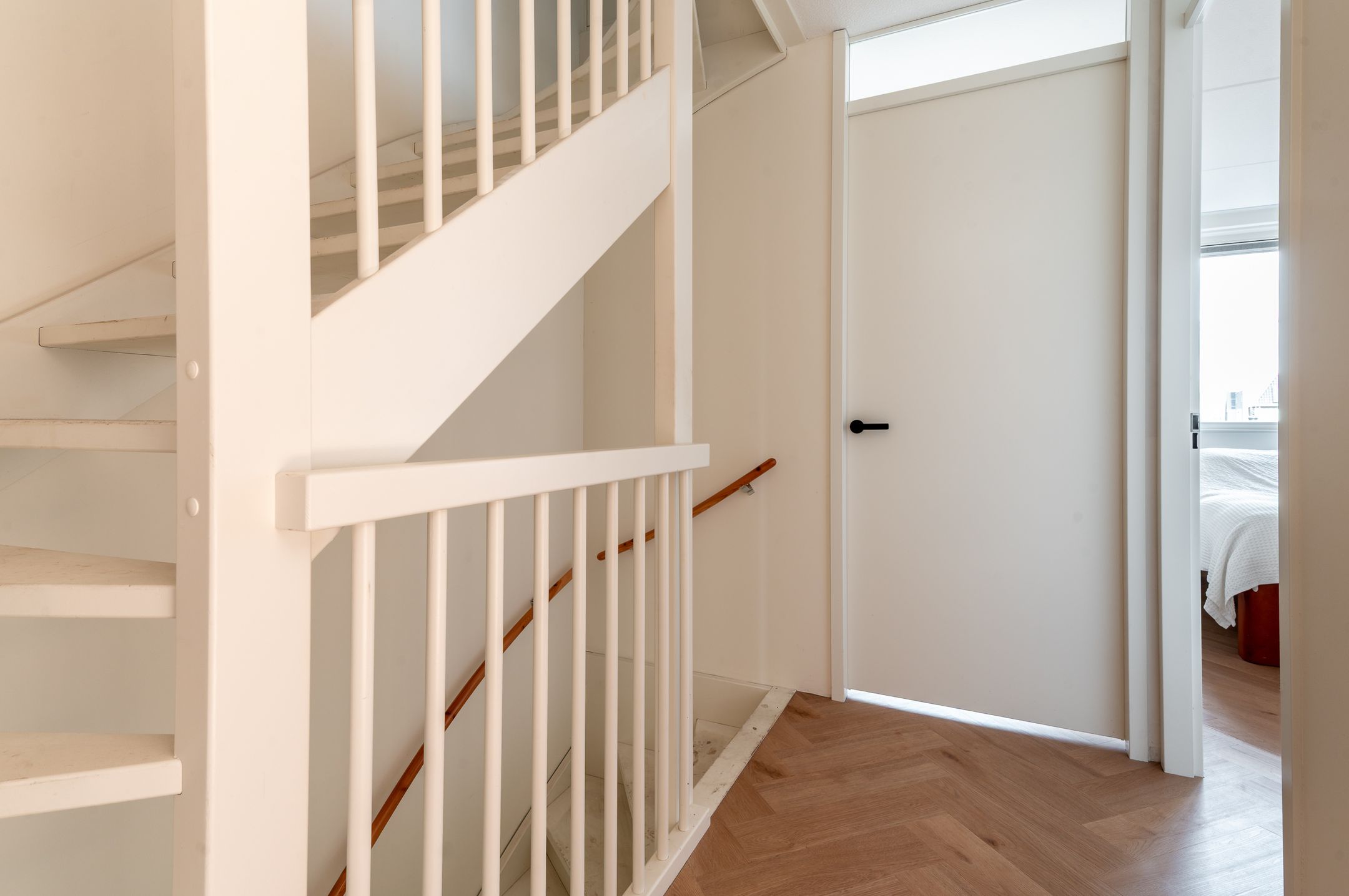 Foto 24 van Robert Hofstadterstraat 7