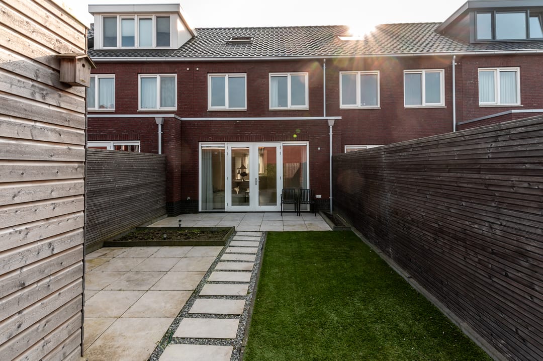 Foto 31 van Robert Hofstadterstraat 7