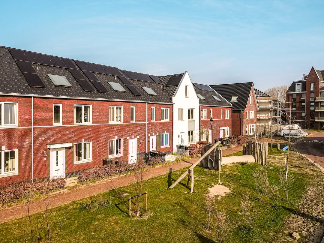 Foto 38 van Robert Hofstadterstraat 7