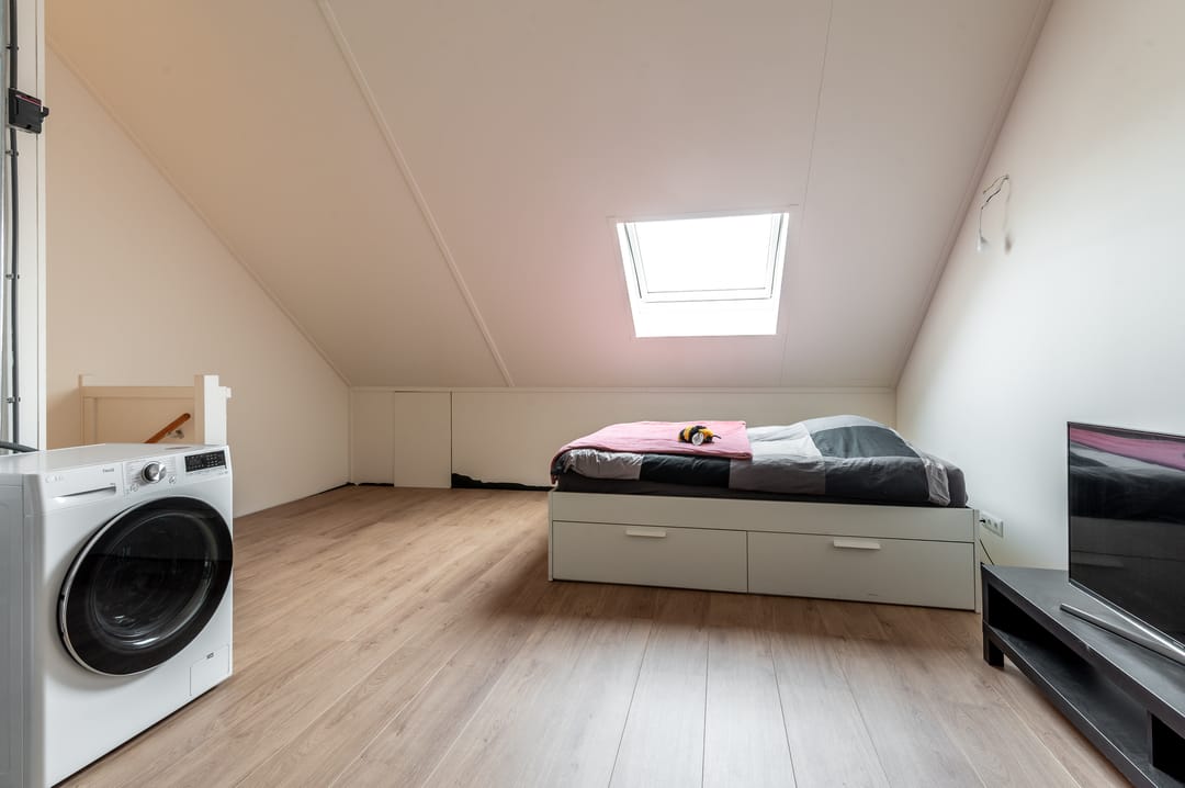 Foto 26 van Robert Hofstadterstraat 7