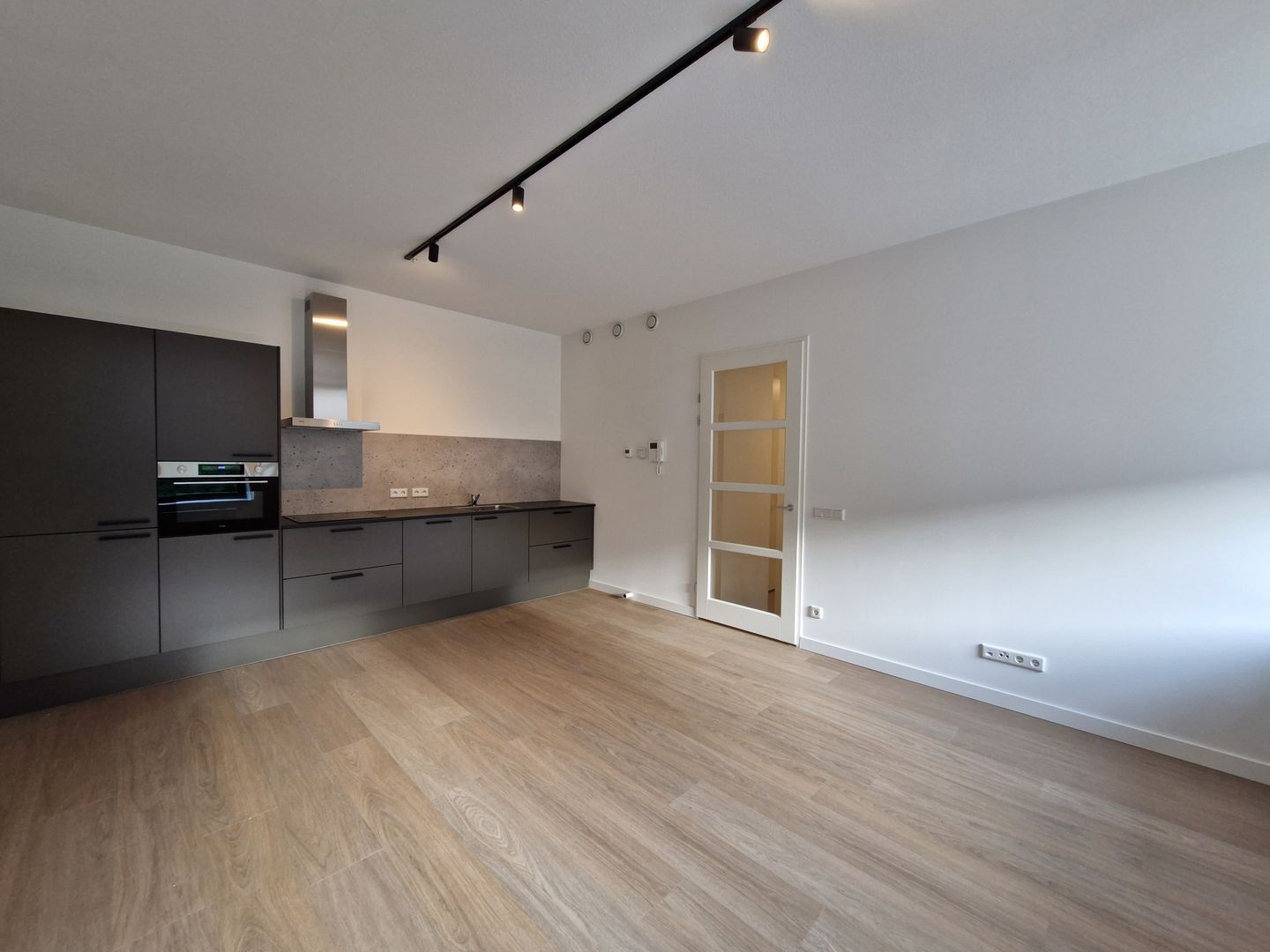 Photo 10 of Deken van Somerenstraat 338