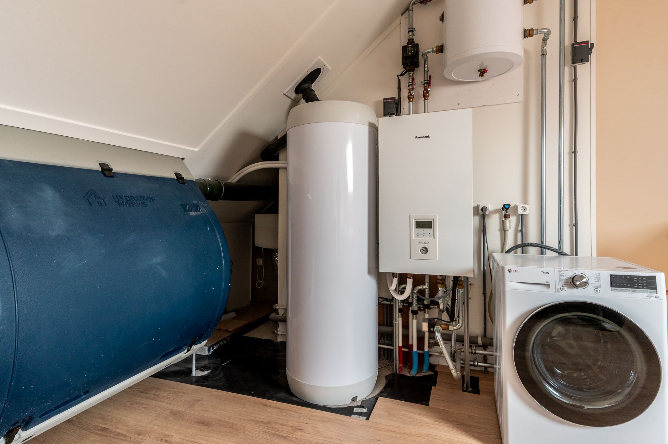 Foto 27 van Robert Hofstadterstraat 7