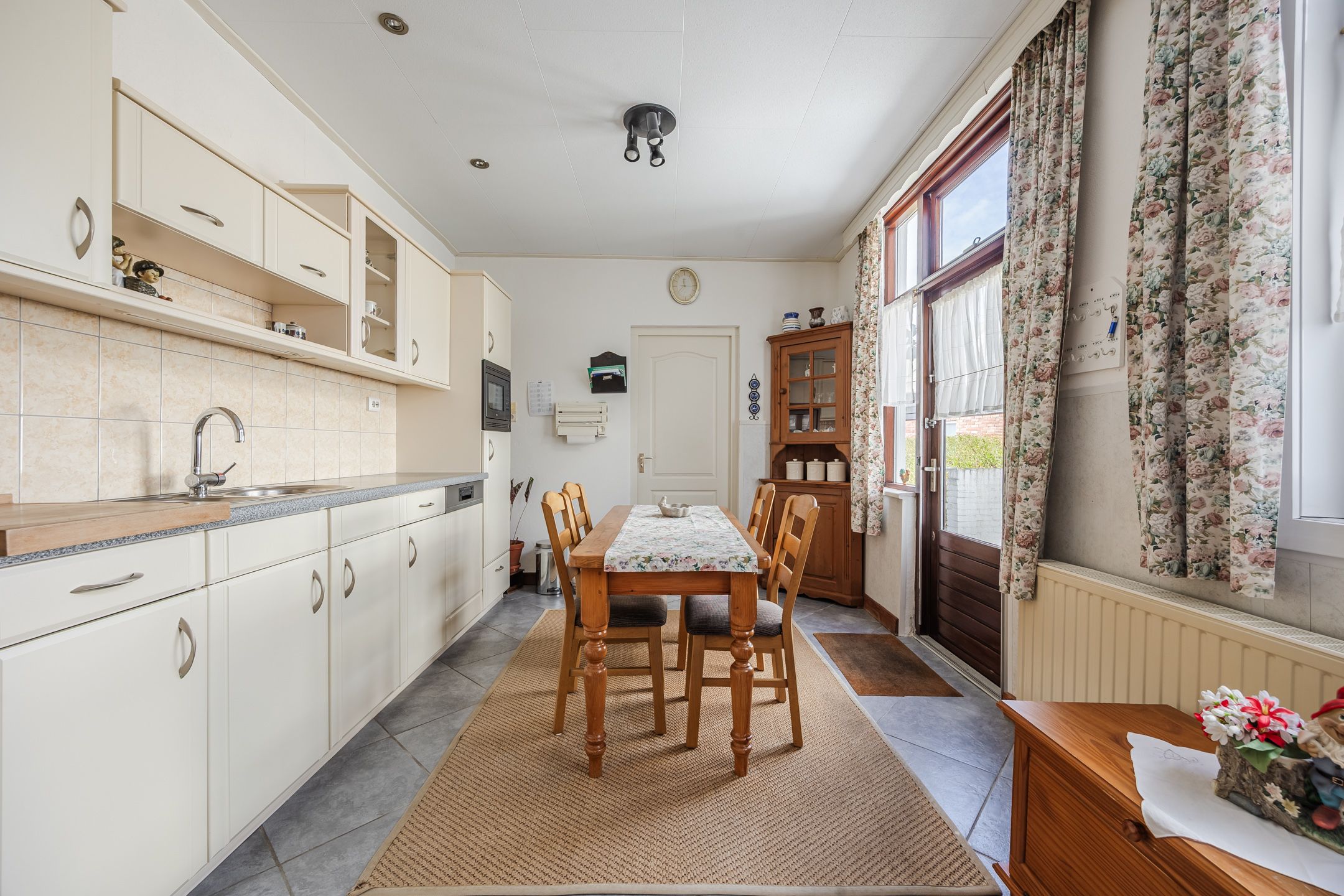 Photo 21 of Halsterseweg 22