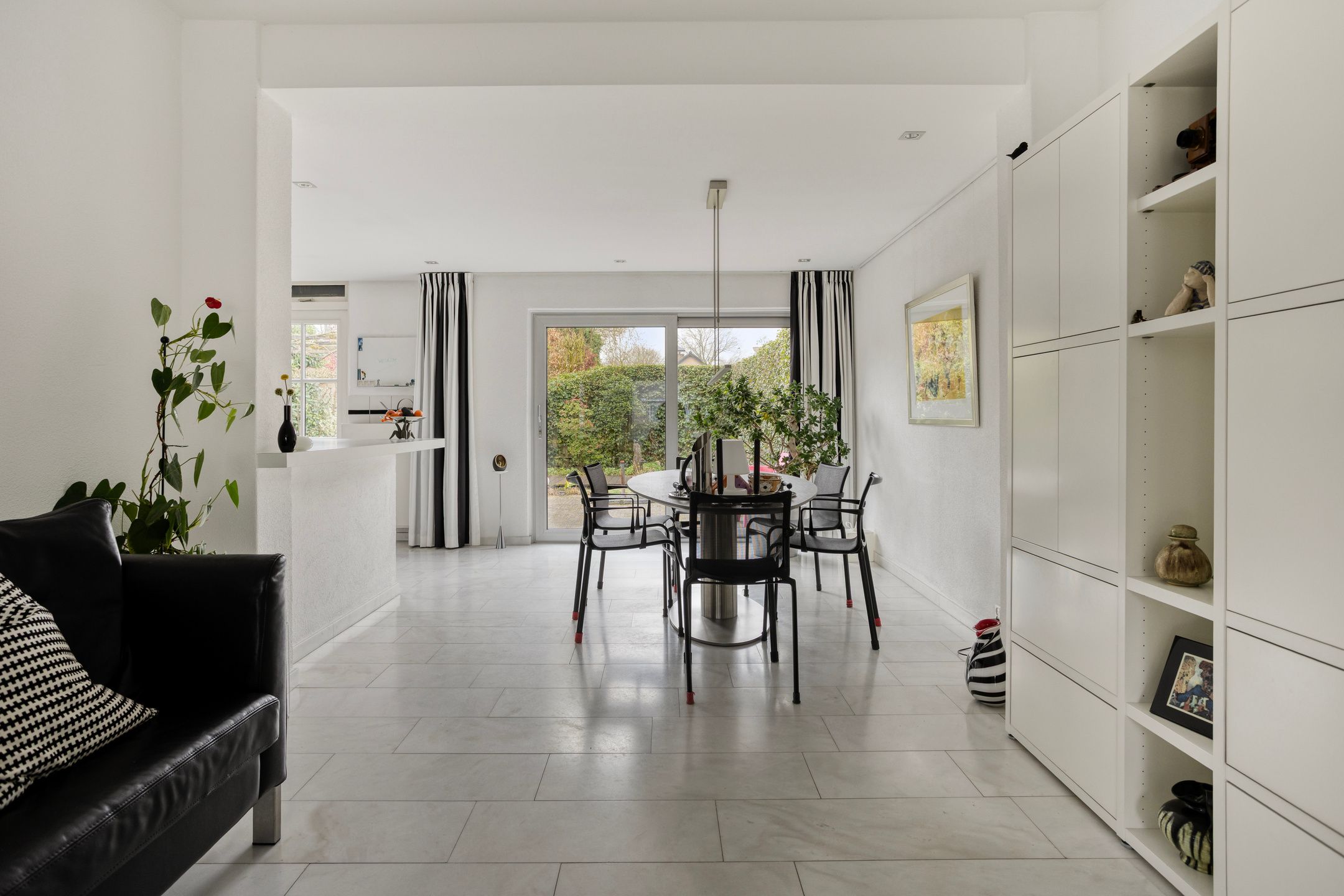 Foto 12 van Viltroos 1