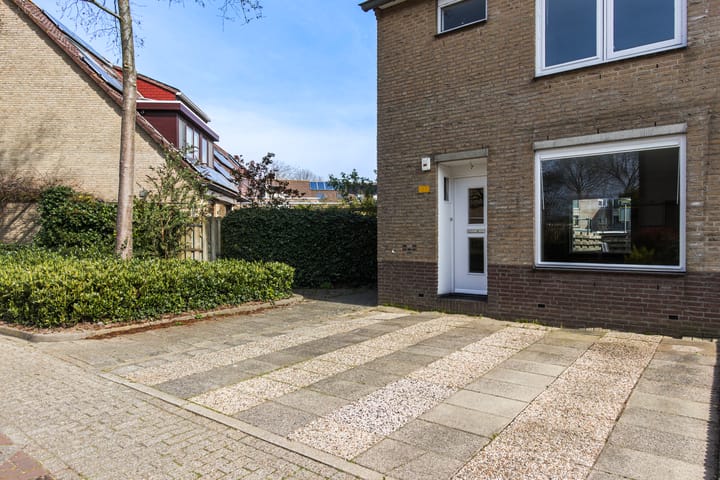 Photo 3 of Frida Katz-erf 105