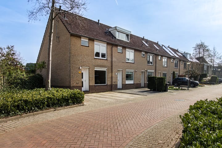 Photo 2 of Frida Katz-erf 105