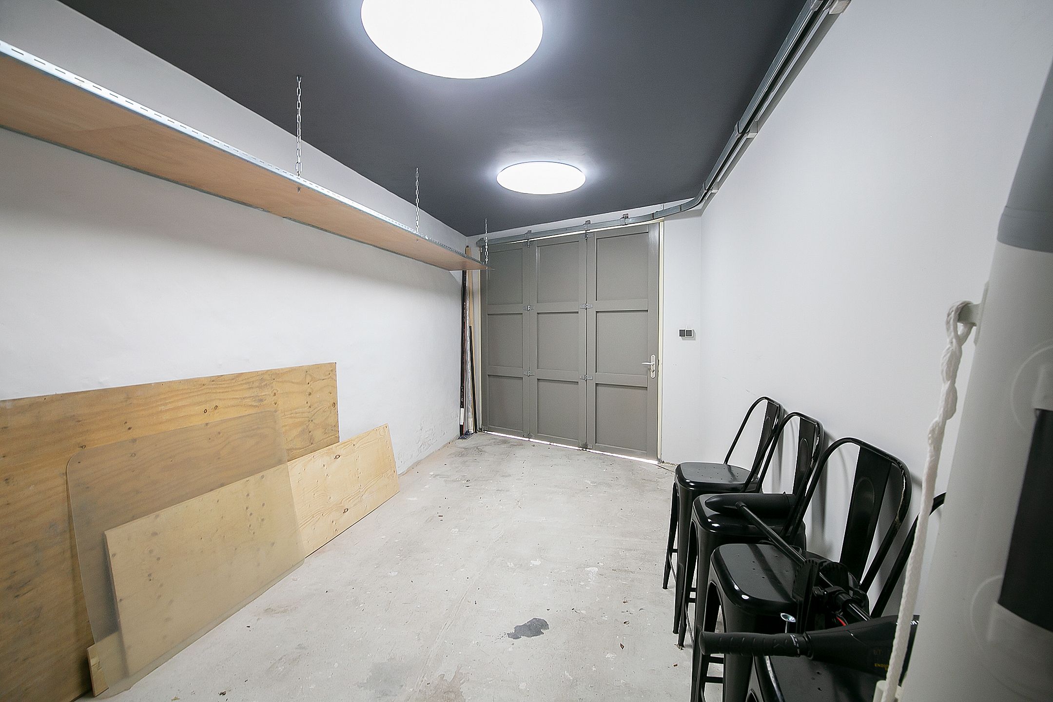 Industrial Ground Floor Maisonnette with Garage in Monumental Warehouse — 18