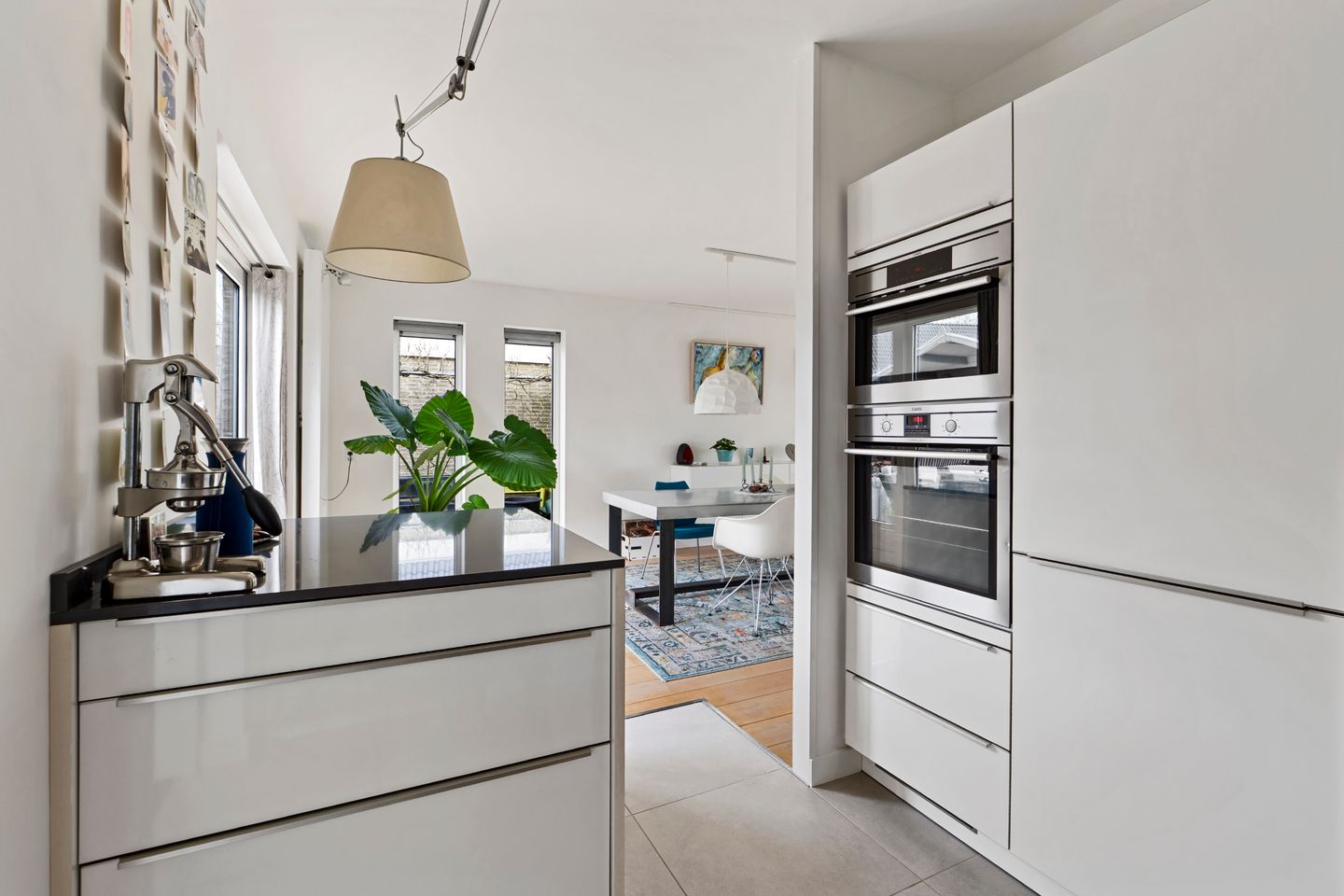 Detached Family Home with Garage and Unobstructed Nature Views — 14