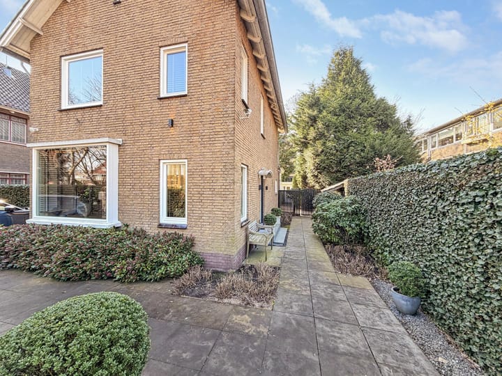 Foto 4 van Van Goghlaan 8