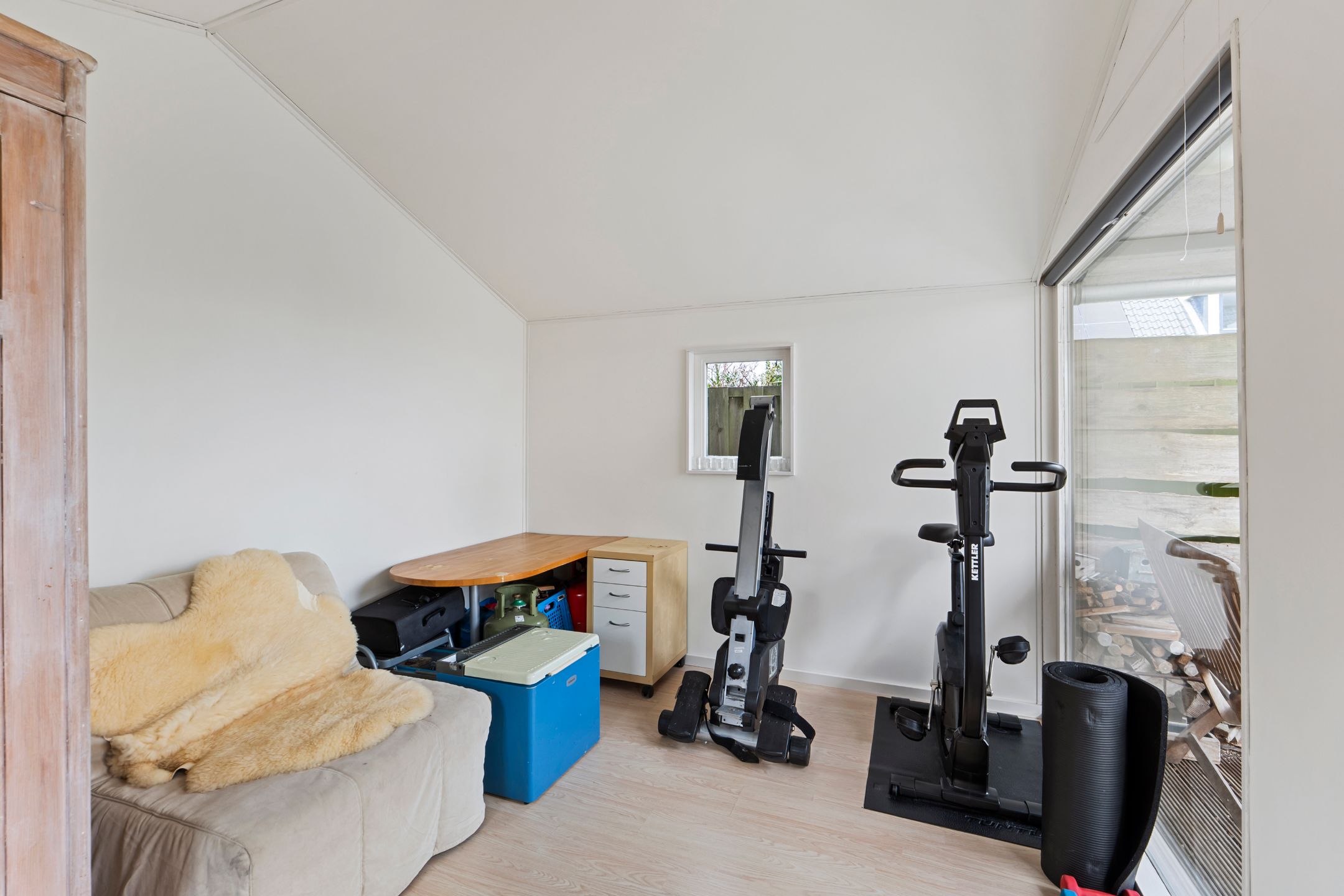 Detached Family Home with Garage and Unobstructed Nature Views — 42
