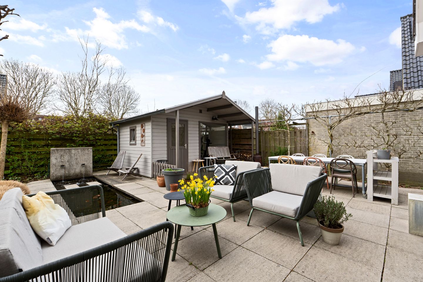 Detached Family Home with Garage and Unobstructed Nature Views — 34
