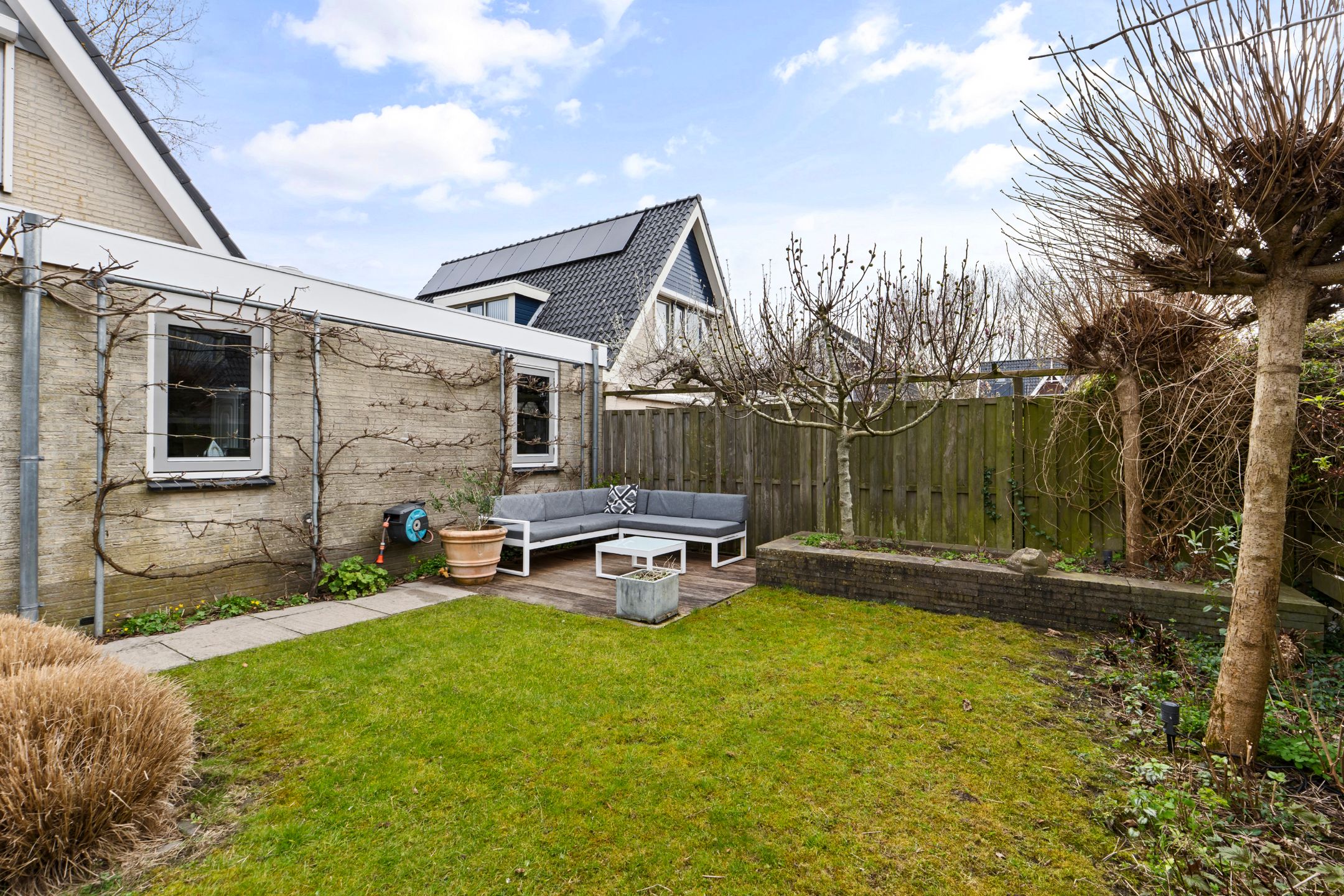 Detached Family Home with Garage and Unobstructed Nature Views — 39